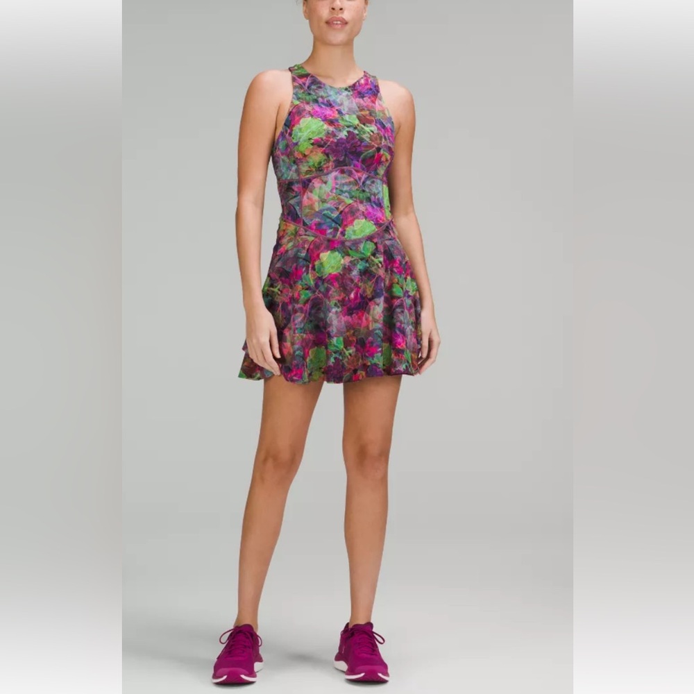 Lululemon Women's Court Crush
Athletic Dress Size 10 / Multicolor